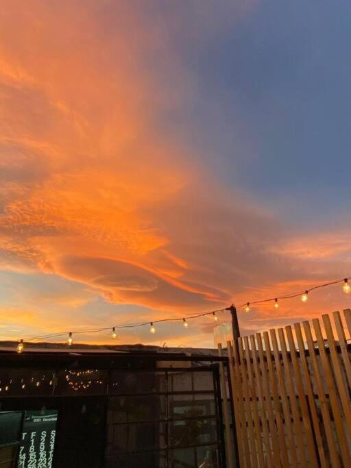 Stunning With Spacious Private Rooftop! Mexico City