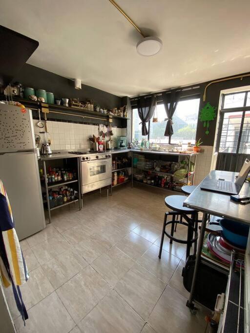 Stunning With Spacious Private Rooftop!