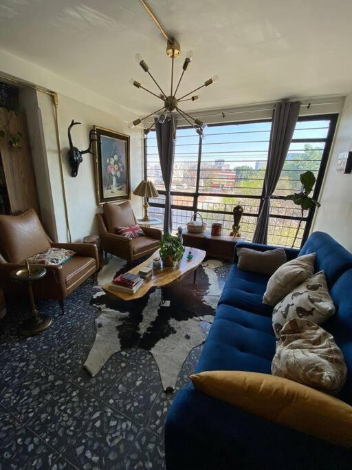 Stunning With Spacious Private Rooftop! *